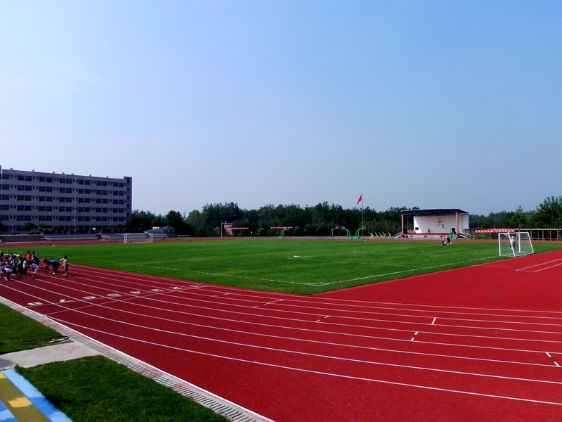 塑膠跑道